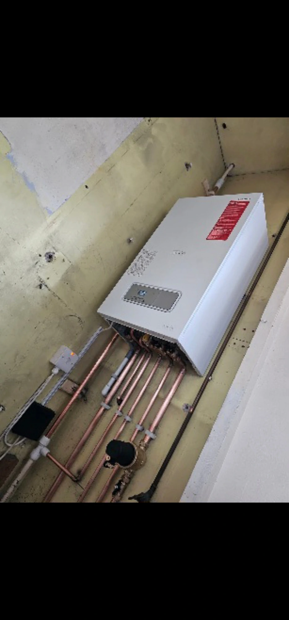 New combi boiler install — fresh copper pipework